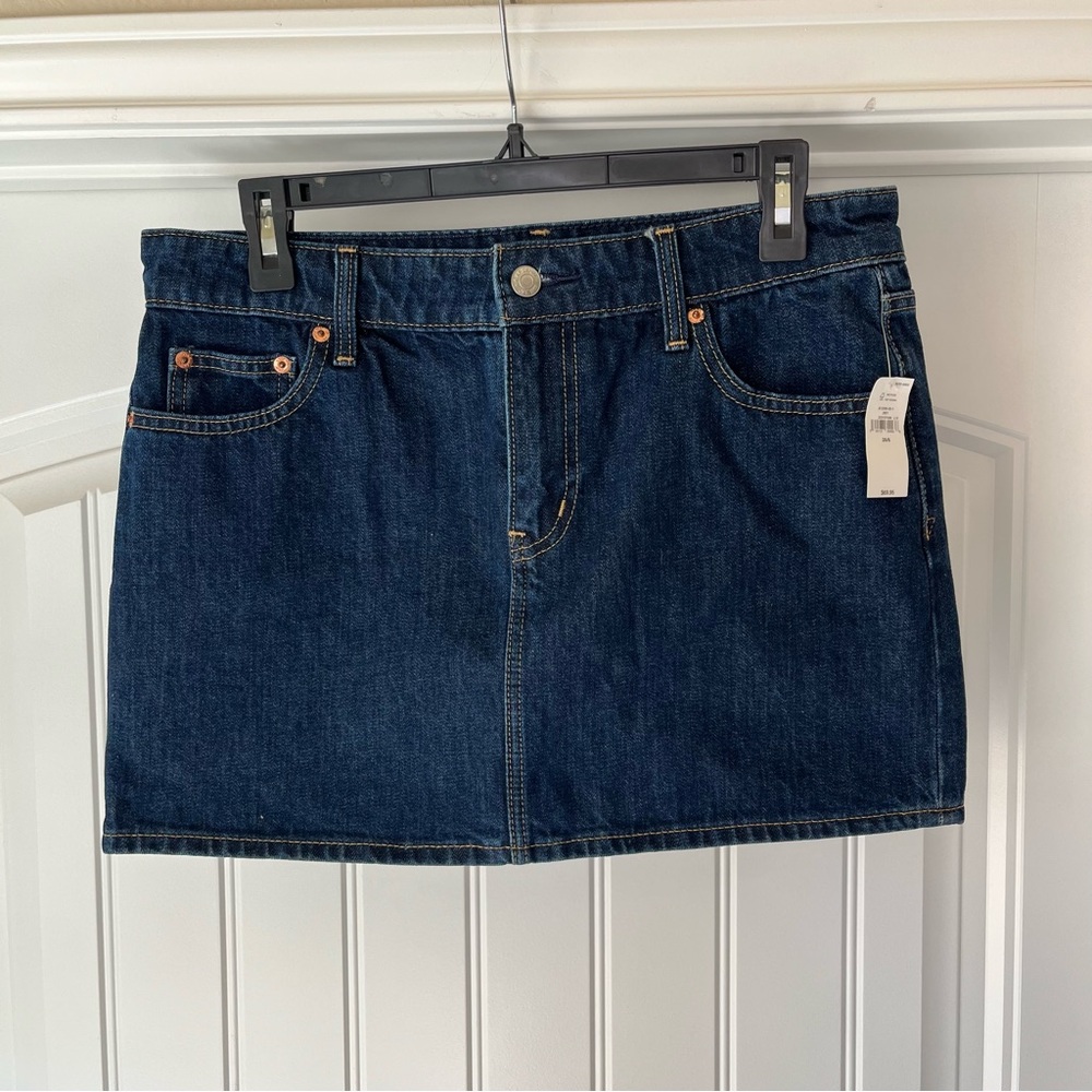 Gap Denim Mini Skirt New with Tags dark wash size 6